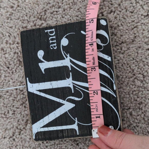 Mr. and Mrs. photo holder block - Picture 4 of 6